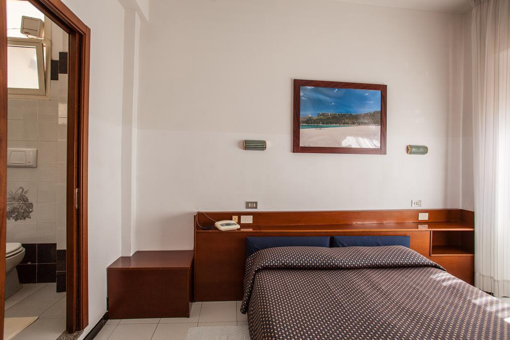 Hotel La Terrazza Cagliari Habitación foto