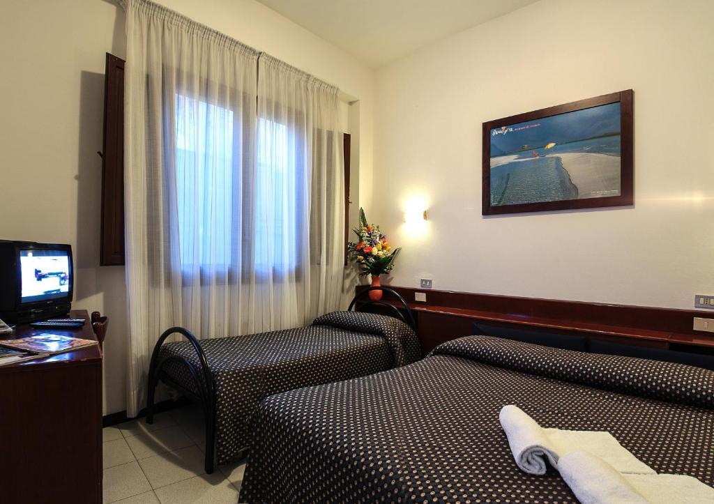 Hotel La Terrazza Cagliari Habitación foto